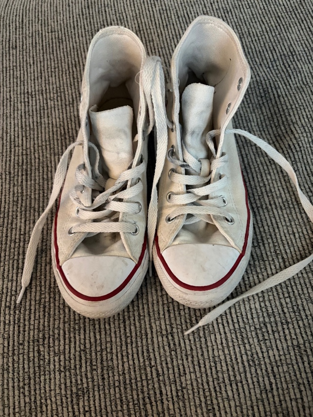 Converse - youth size 2